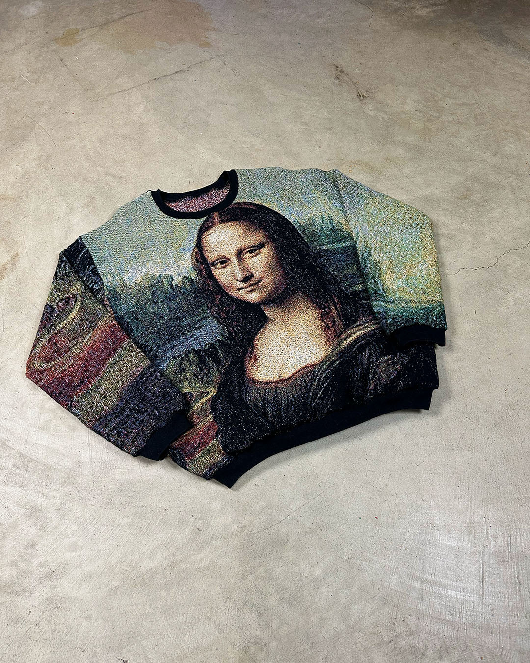 MONA LISA TAPESTRY CREWNECK