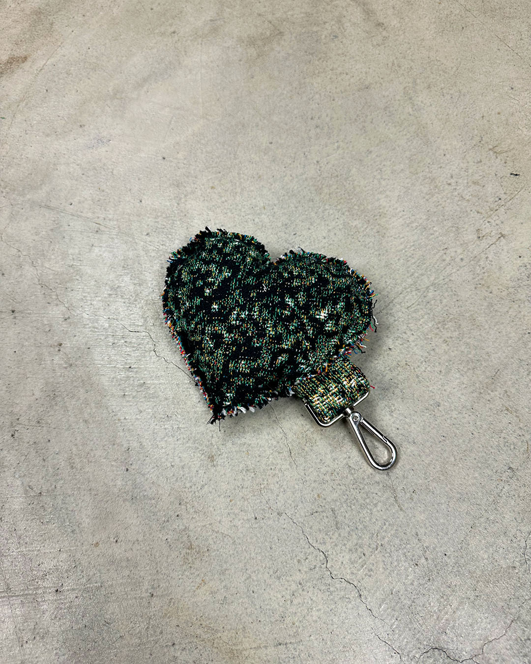 TAPESTRY HEART KEYCHAIN/BAG CHARM