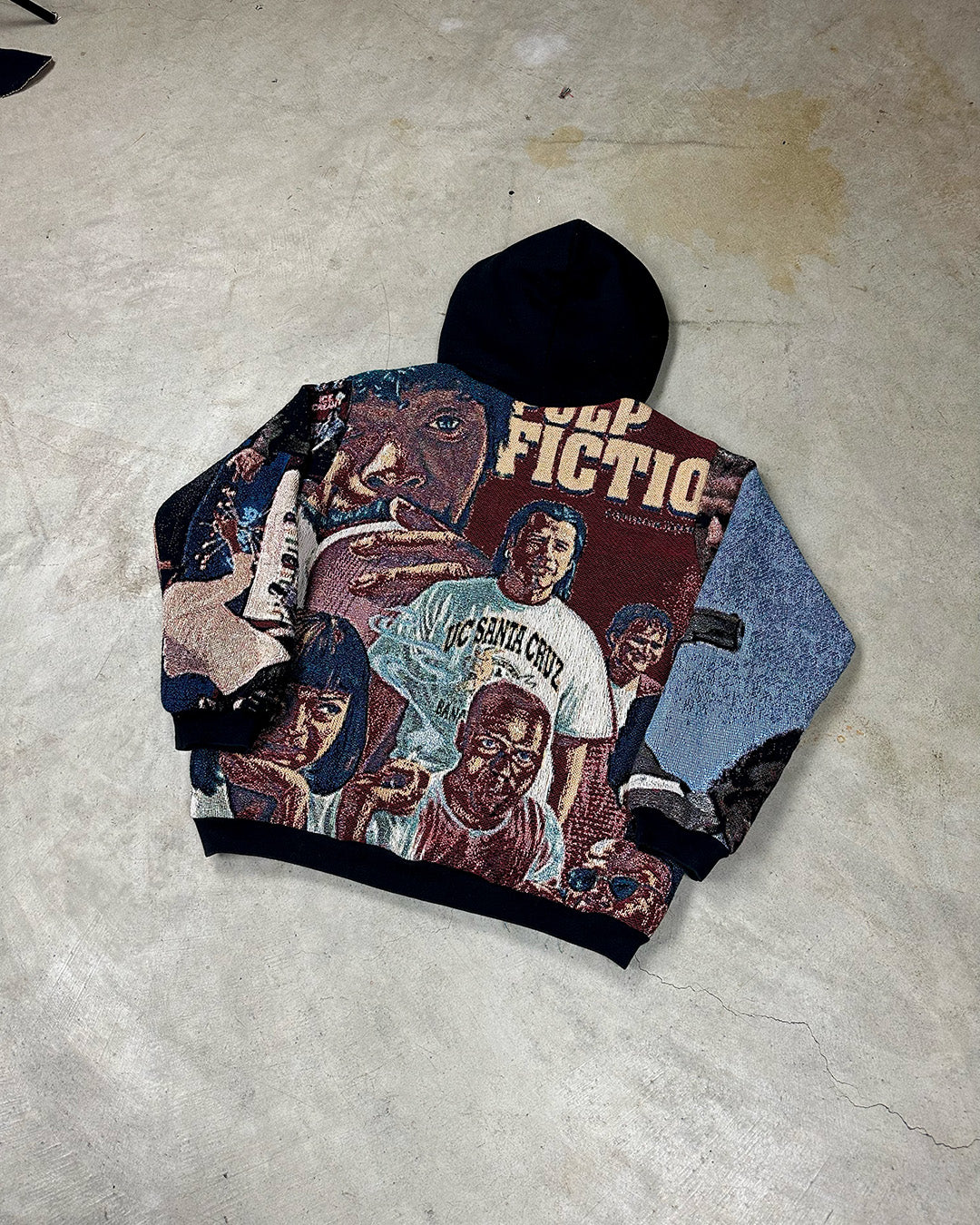 PULP FICTION TAPESTRY HOODIE