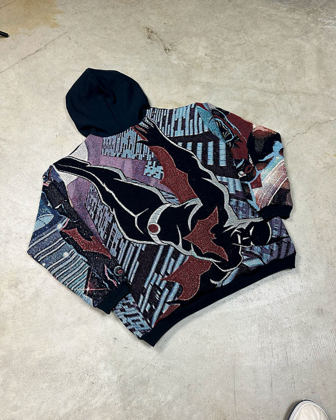 BATMAN BEYOND TAPESTRY HOODIE
