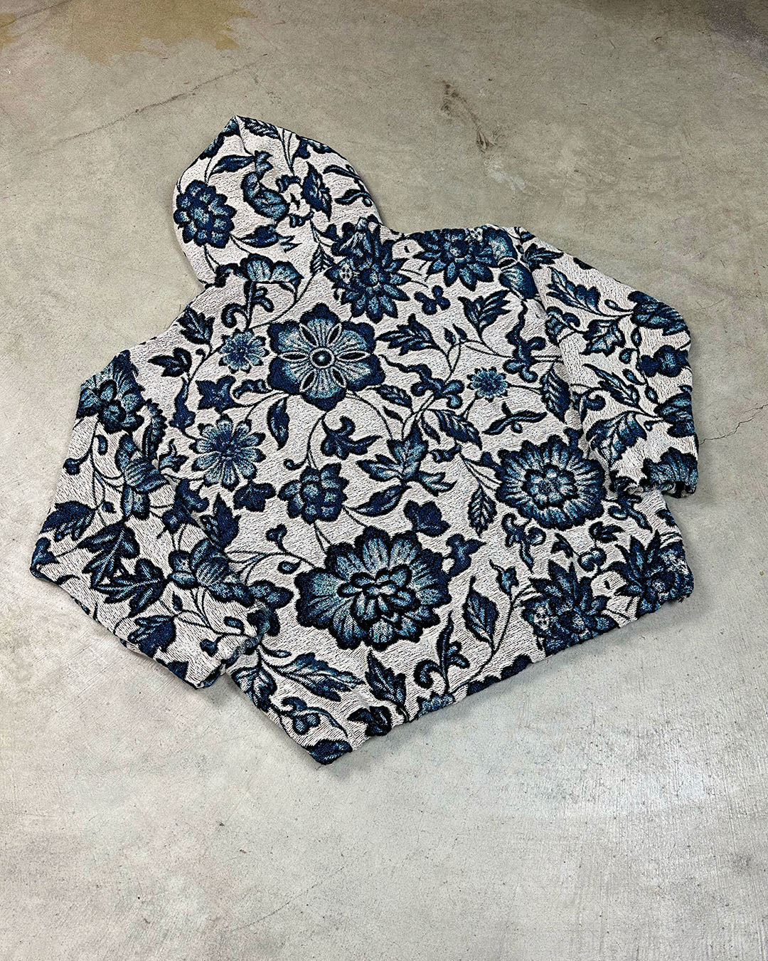 FINE CHINA TAPESTRY HOODIE
