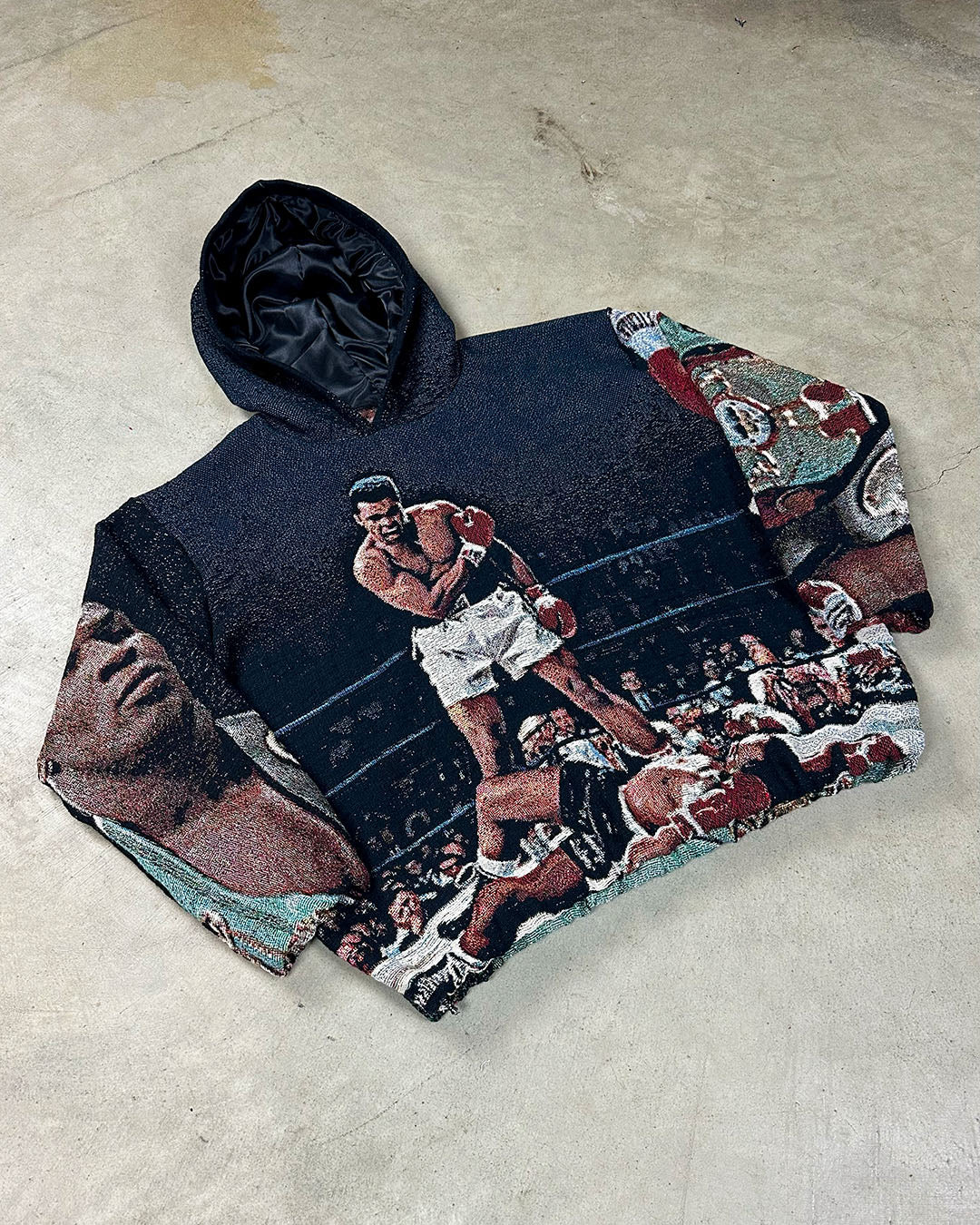 MUHAMMAD ALI X MIKE TYSON TAPESTRY HOODIE