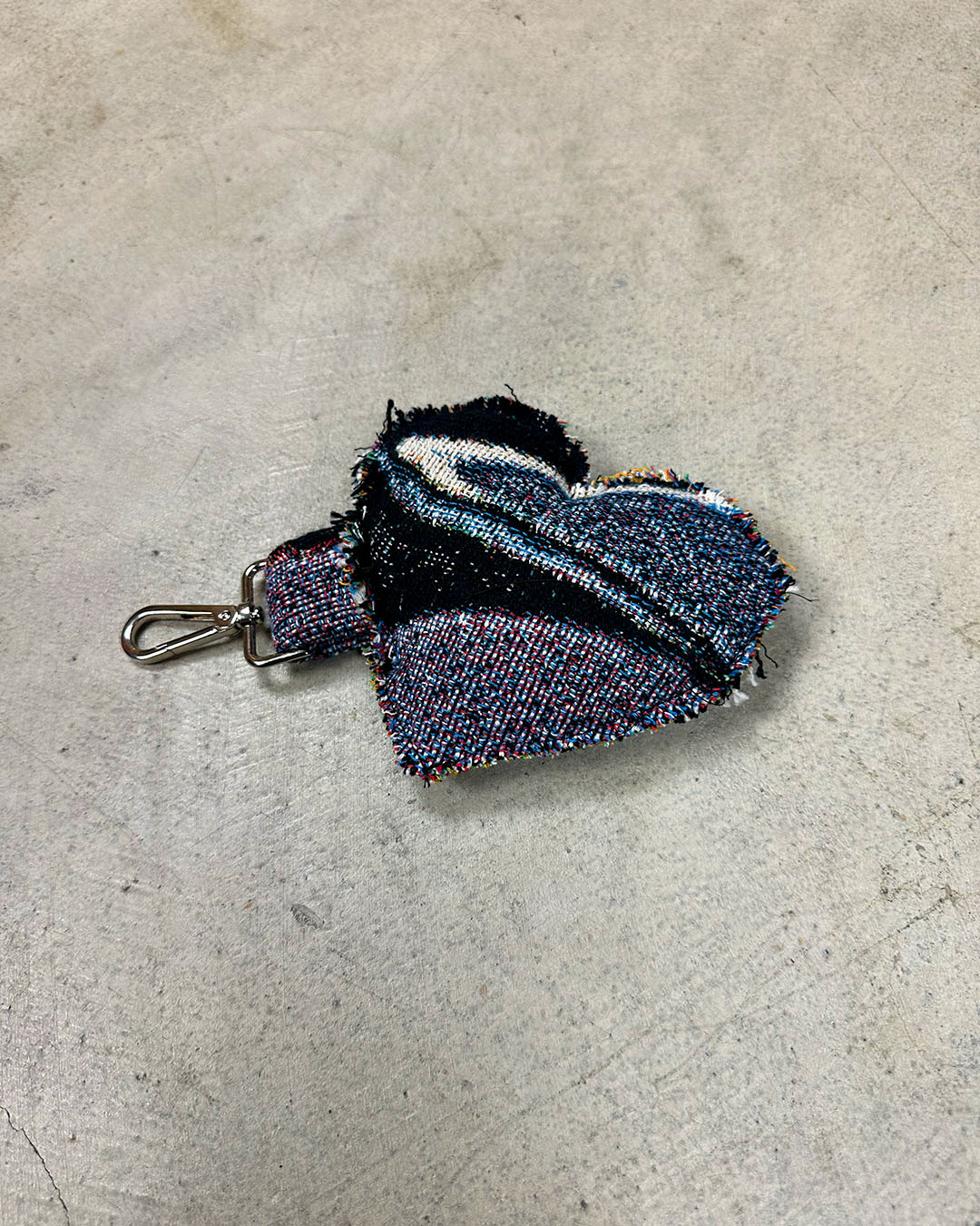 TAPESTRY HEART KEYCHAIN/BAG CHARM