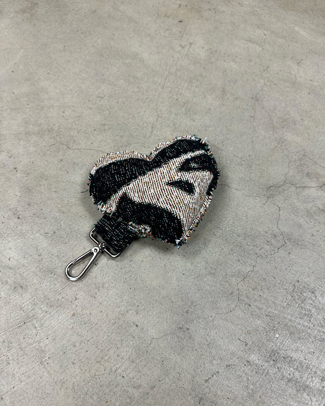 TAPESTRY HEART KEYCHAIN/BAG CHARM