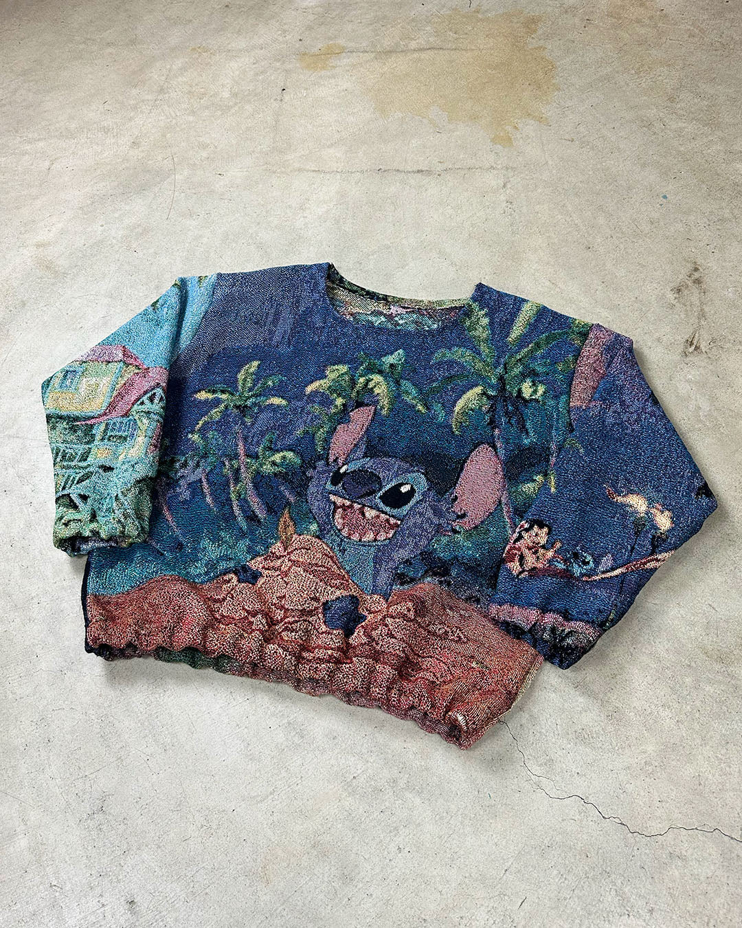 STITCH TAPESTRY CREWNECK