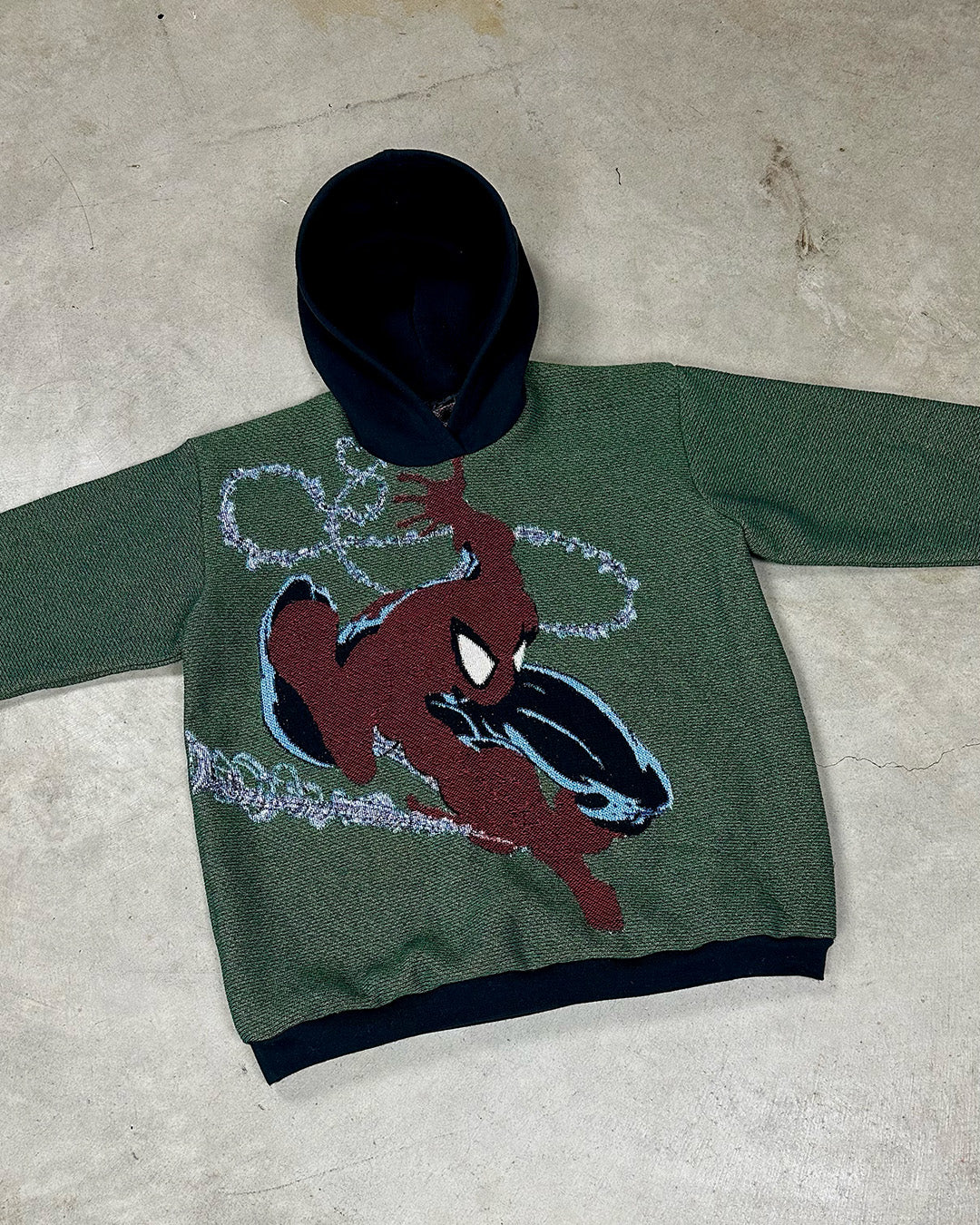 CLASSIC SPIDEY TAPESTRY HOODIE