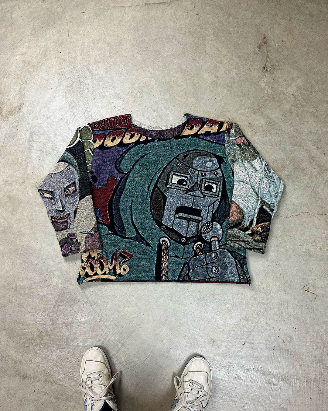 CUSTOM TAPESTRY CREWNECK