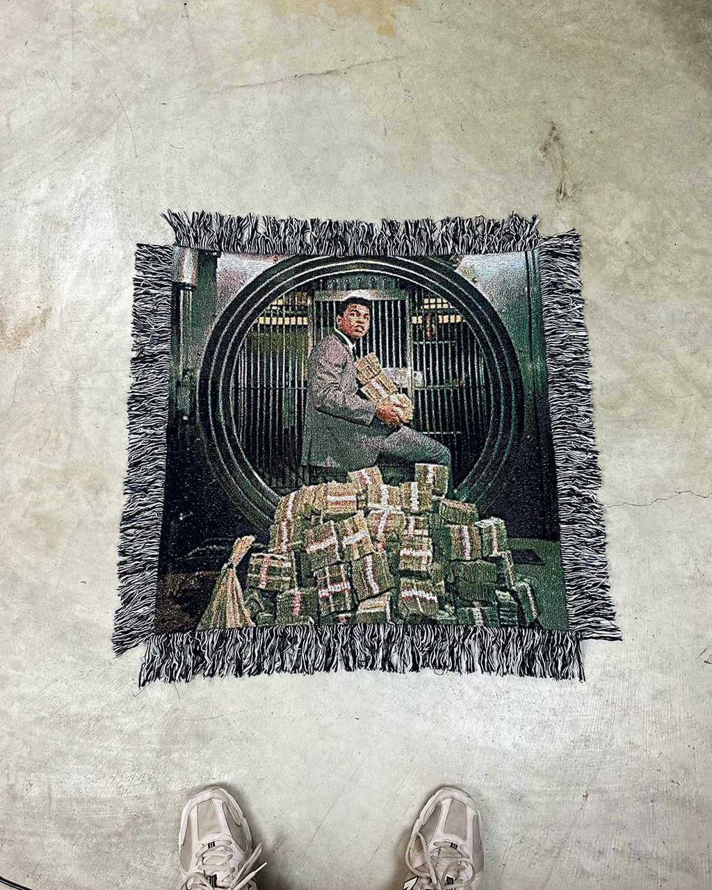 MUHAMMAD ALI TAPESTRY BLANKET / WALL HANGING 29"X28"